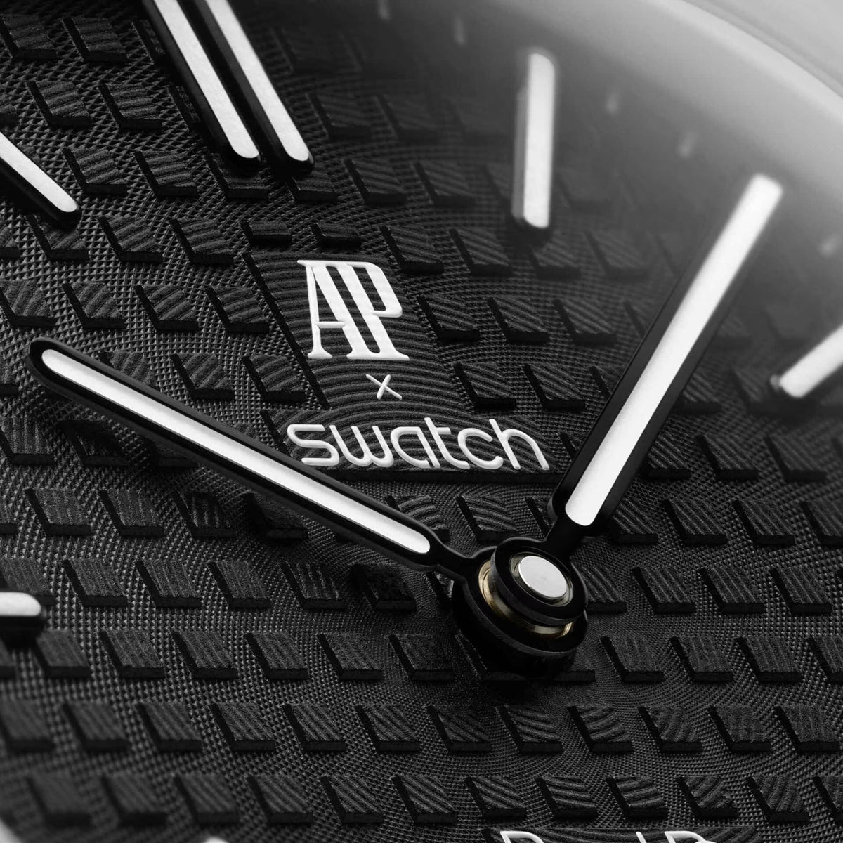 SWATCH ROYAL POP OCHO NEGRO compreso di cinturino